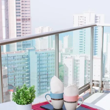 Torre Lugano Апартаменты Бенидорм